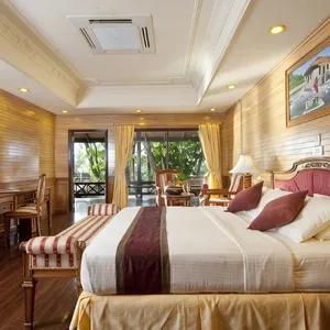 Royal Island Resort