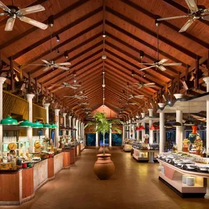 Royal Island Resort
